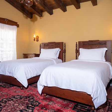 Vila Ebel Hotel Pool & Spa Korça Kültér fotó