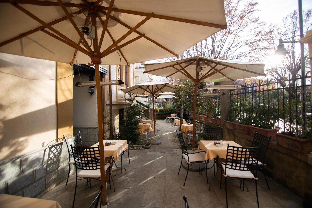 Vila Ebel Hotel Pool & Spa Korça Kültér fotó
