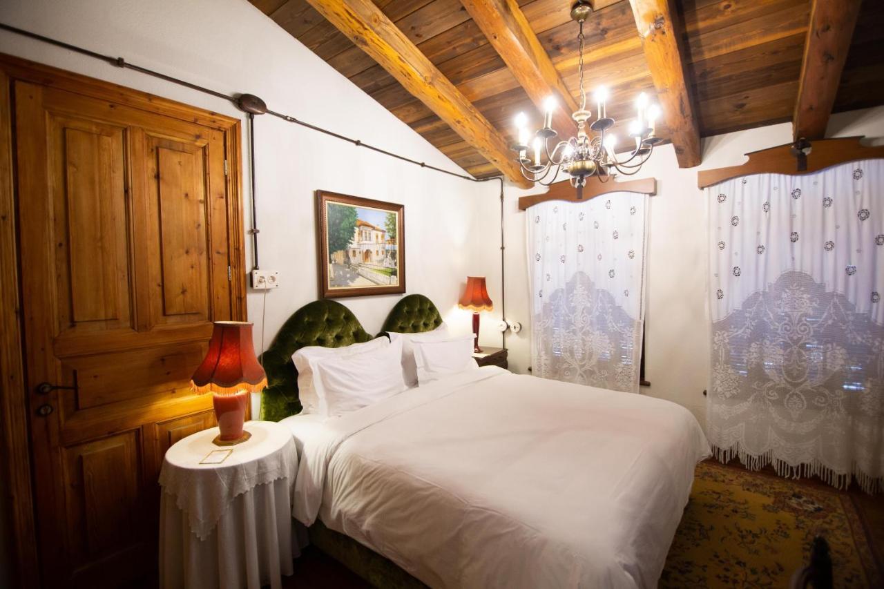 Vila Ebel Hotel Pool & Spa Korça Kültér fotó