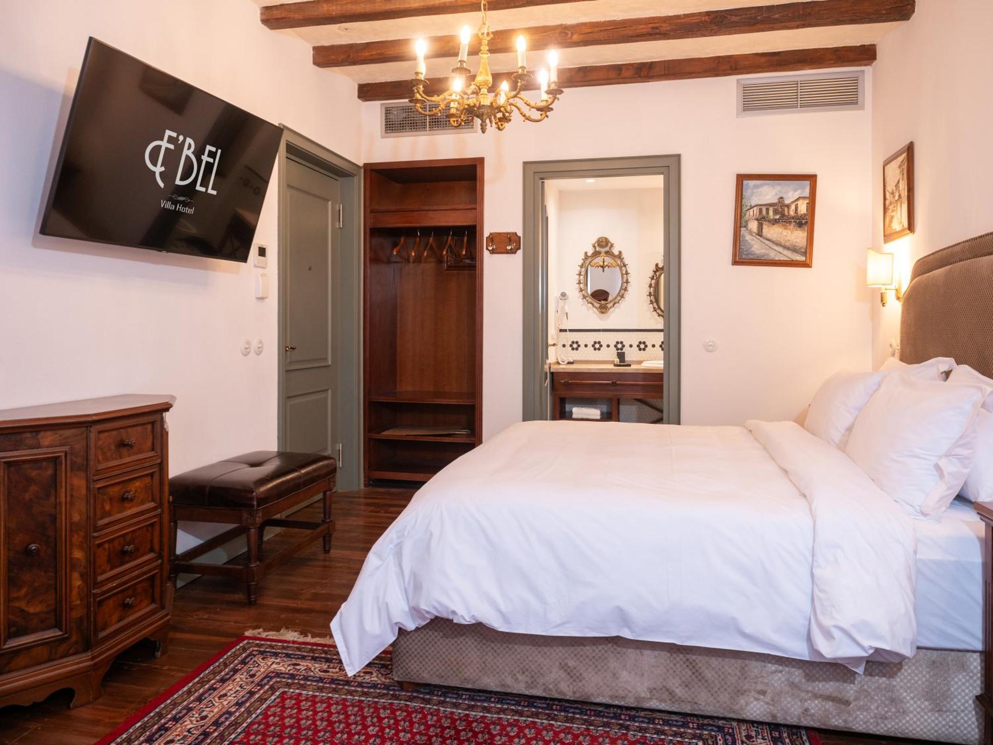 Vila Ebel Hotel Pool & Spa Korça Kültér fotó