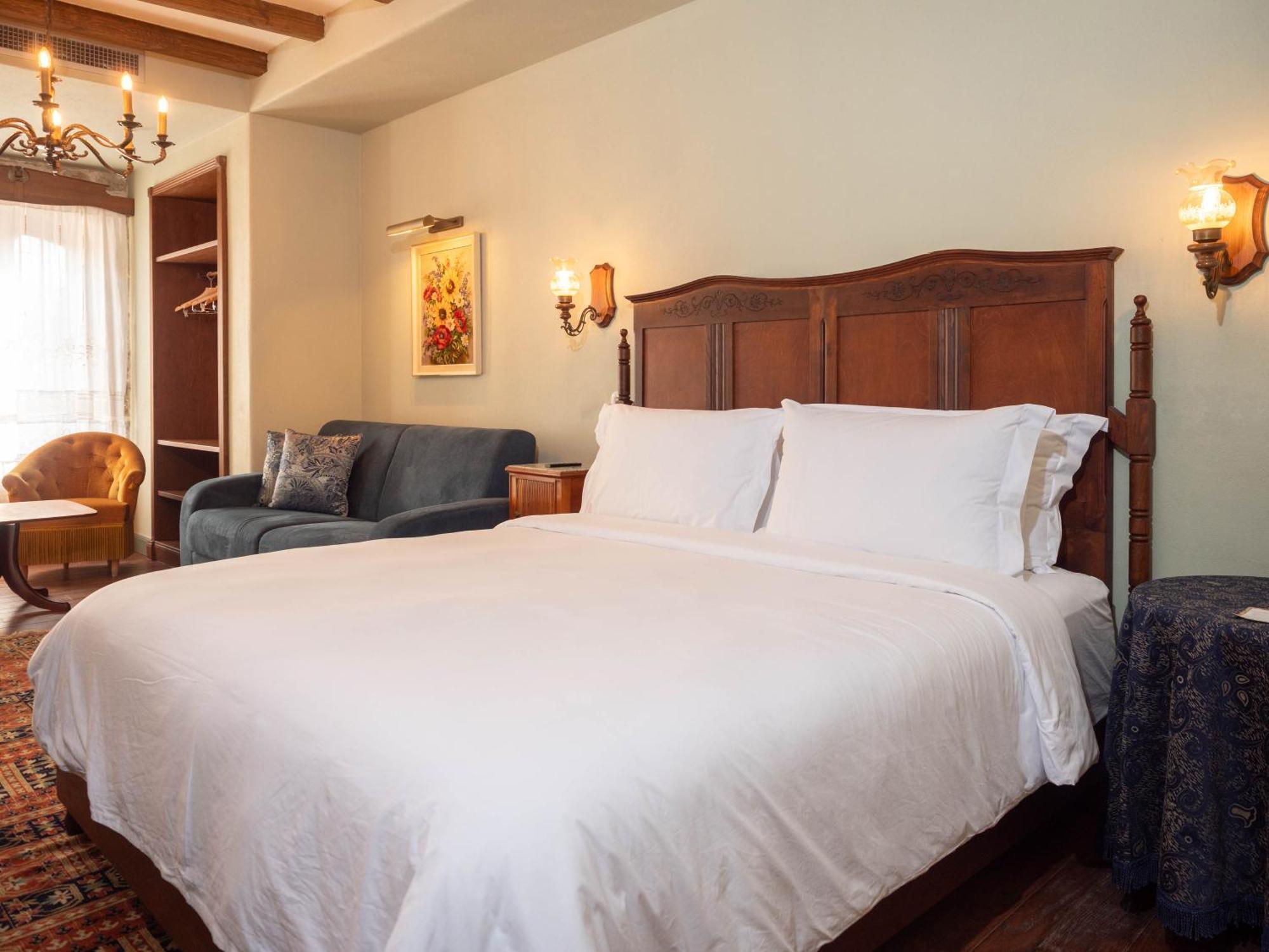 Vila Ebel Hotel Pool & Spa Korça Kültér fotó