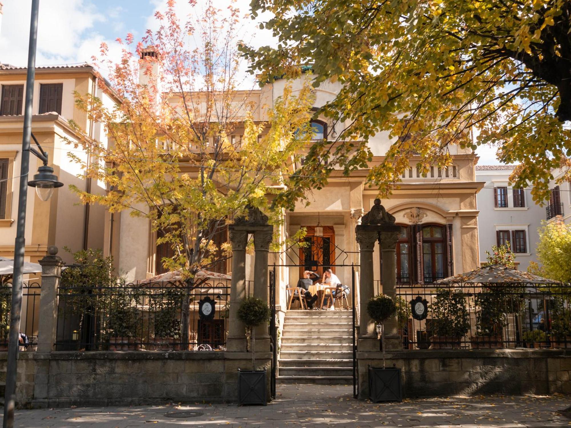 Vila Ebel Hotel Pool & Spa Korça Kültér fotó